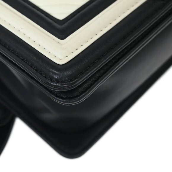 Chanel Black Chevron Lambskin Small Chain Shoulder Bag - Picture 10 of 10